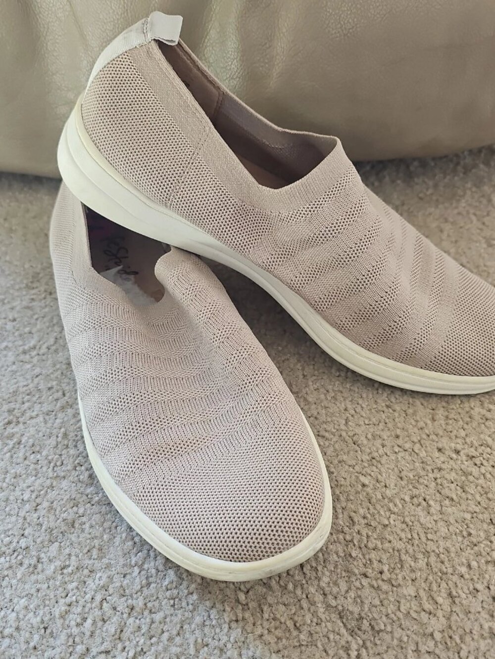 Women's LifeStride Velocity 2.0 Beige/White Knit Slip On Sneakers-Size: 11W